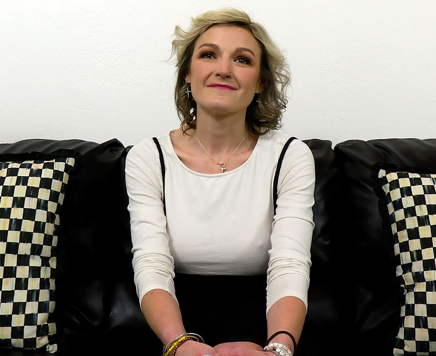 backroomcastingcouch.com Holly