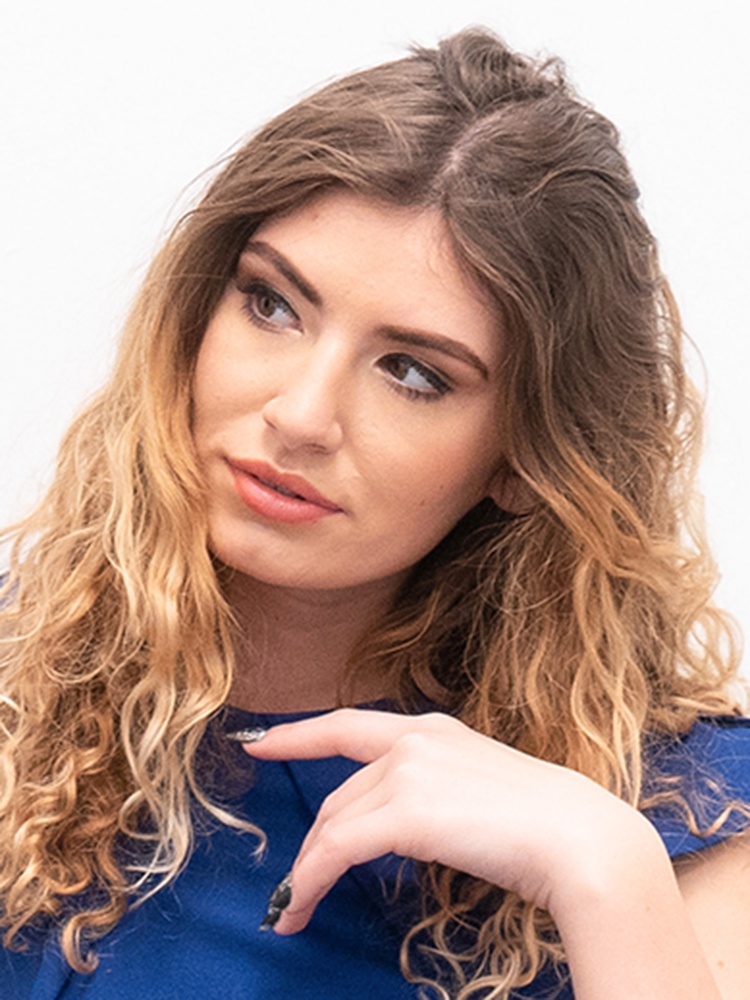 fakehub.com Candice Demellza
