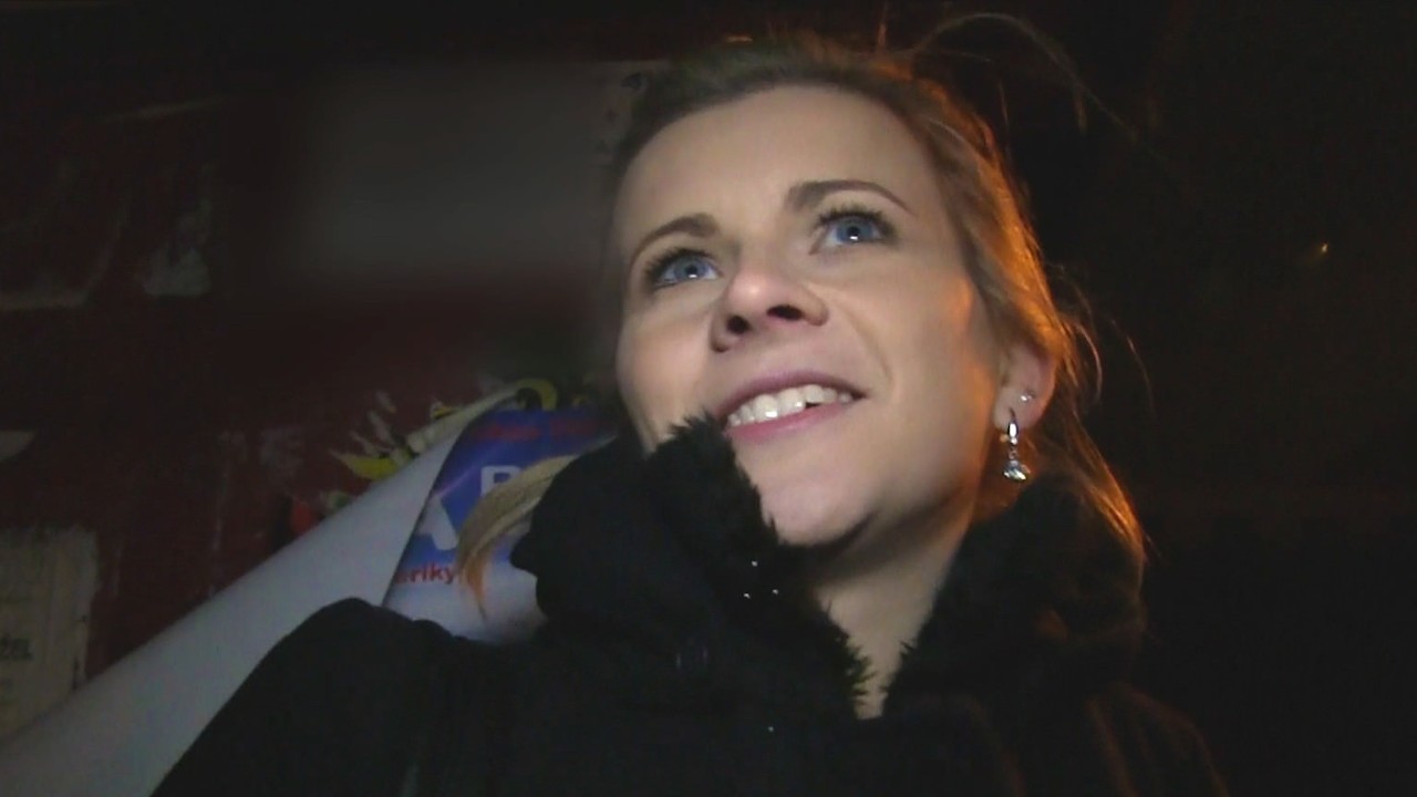 Blonde Babe Fucks for Gift Card