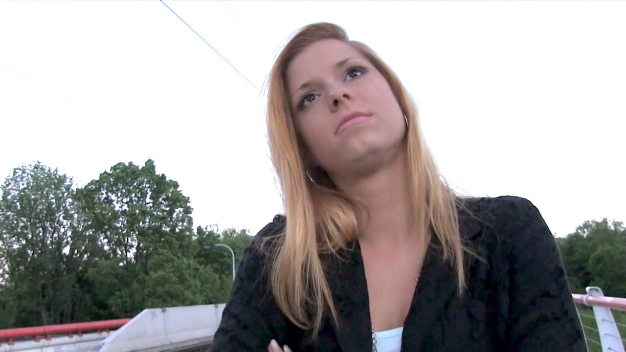 Hot blonde wants stranger to fuck her outside