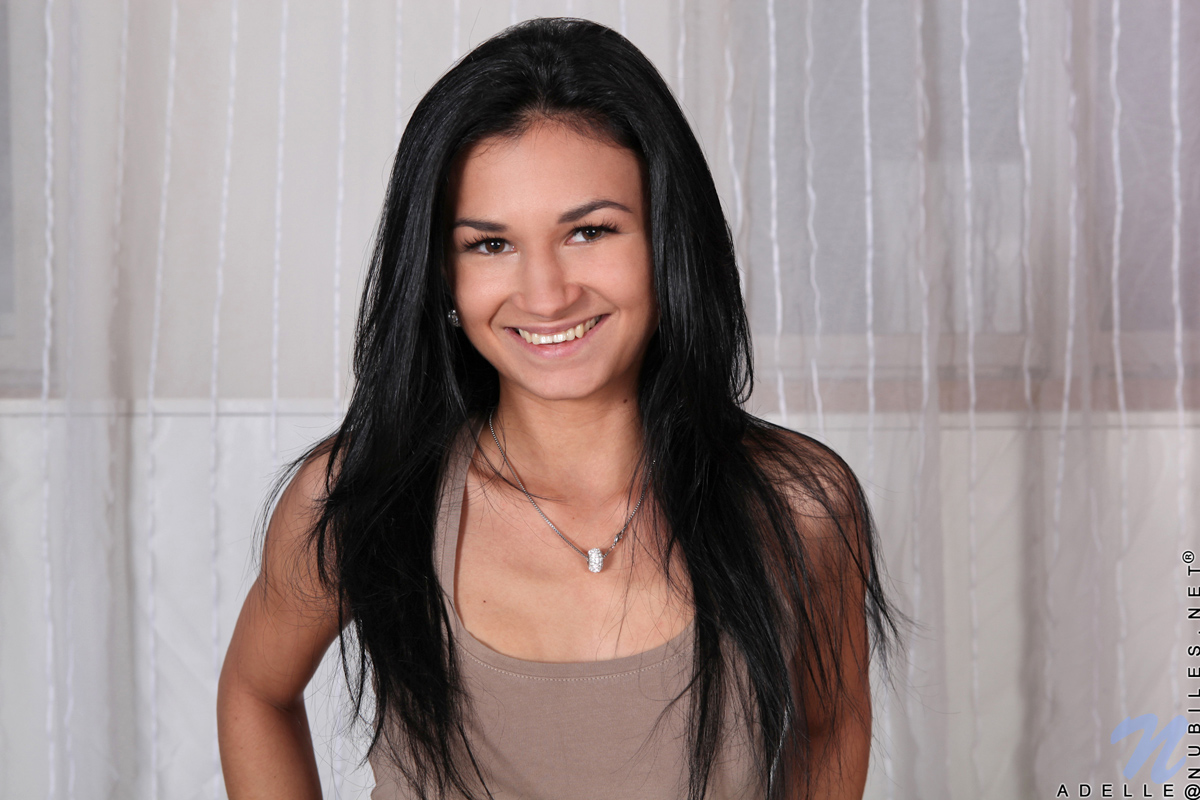 Adelle - Pretty Pussy - nubiles XXX - photo #1