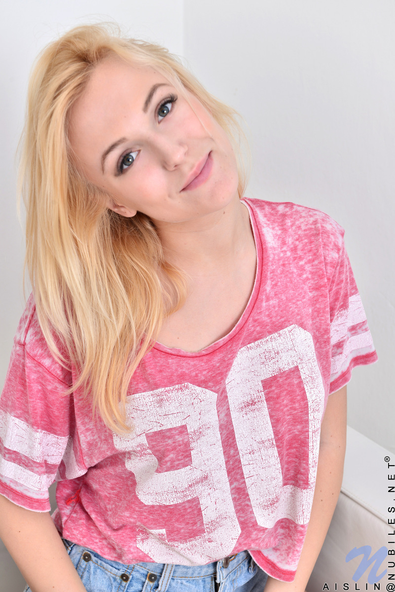 Aislin - Vibrator Orgasm - nubiles XXX - photo #3