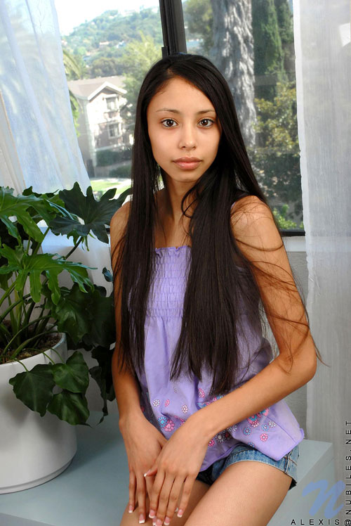 Alexis - Violet Tops - nubiles XXX - photo #4