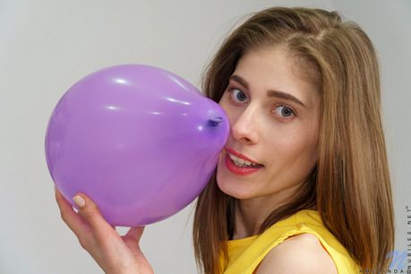 Amelinda - Feeling Myself - nubiles XXX - photo #2