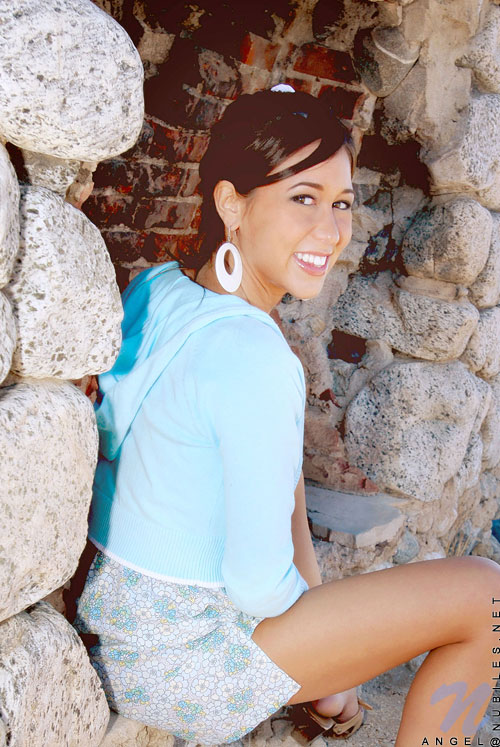 Angel - No Bra - nubiles XXX - photo #3