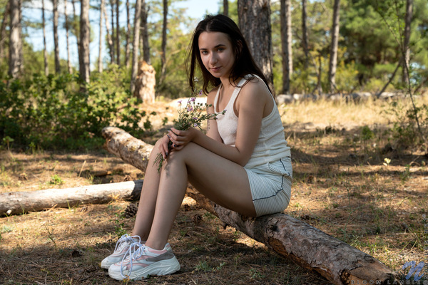 Bloom Lambie - Naturally Yours - nubiles XXX - photo #1