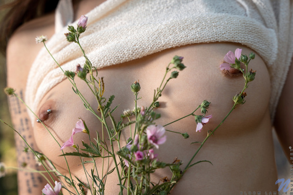 Bloom Lambie - Naturally Yours - nubiles XXX - photo #4