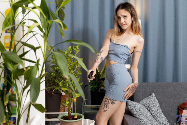 Ellie Wain - Keep It Wet - nubiles XXX - photo #3