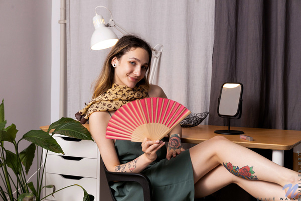 Ellie Wain - Petite Perfection - nubiles XXX - photo #1