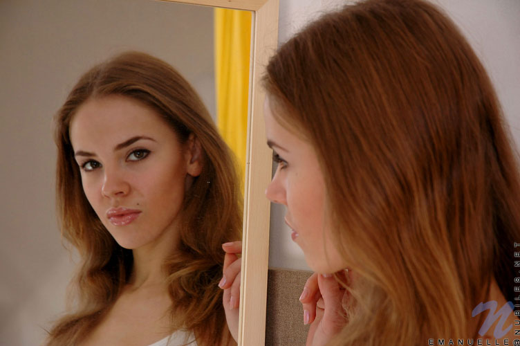 Emanuelle - White Thongs - nubiles XXX - photo #2