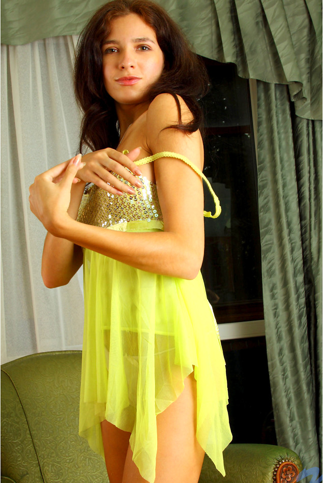 Nubiles Teeniecum with Iraina