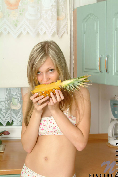 Kirsten - 1kitchen Corner - nubiles XXX - photo #4