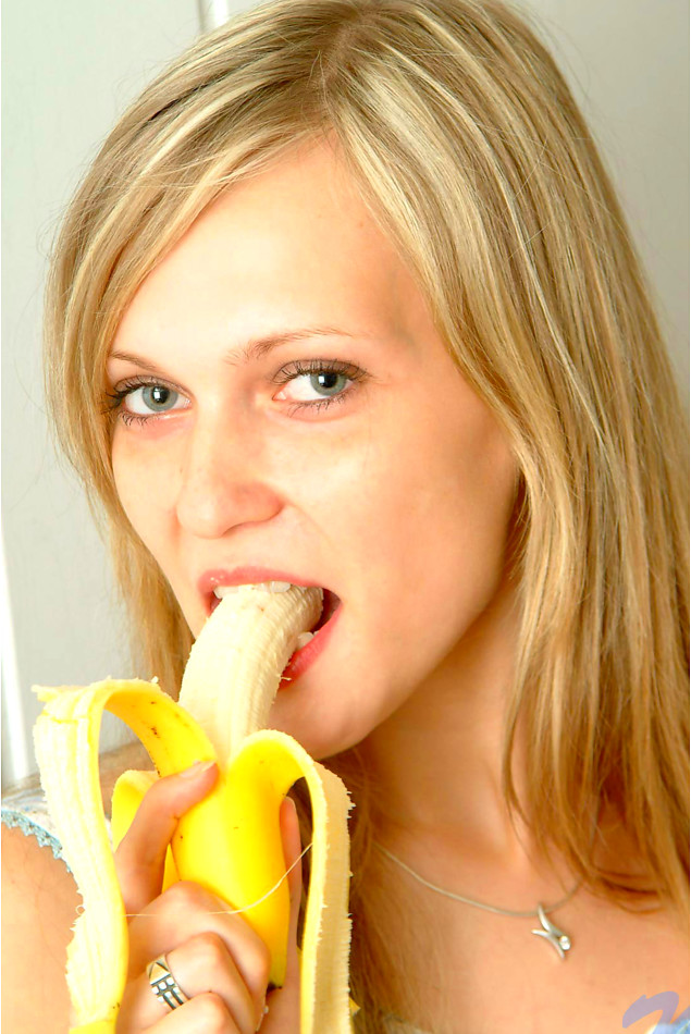 Nubiles Banana Pics with Kirsten