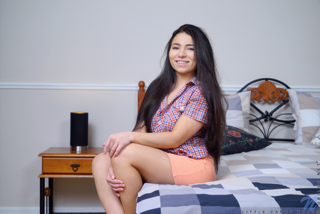 Little Candy Kors - Tease - nubiles XXX - photo #1