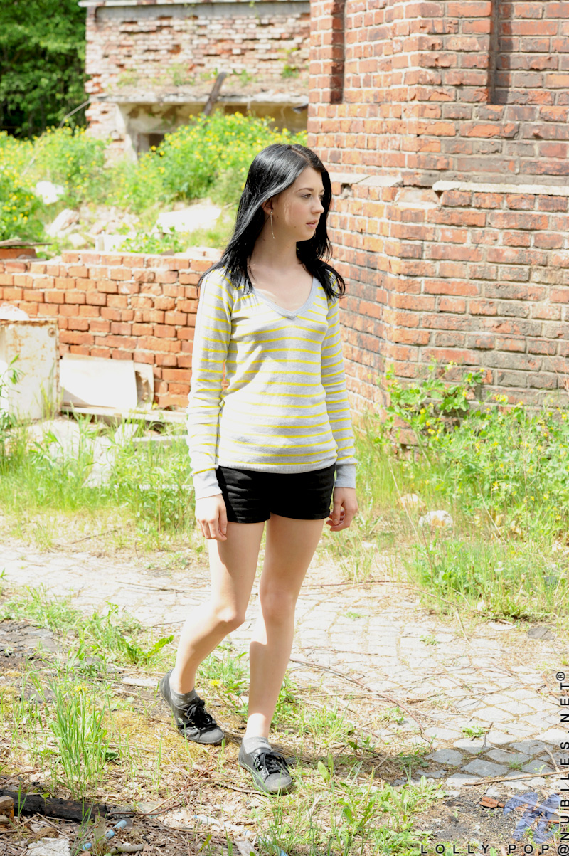 Lolly Pop - Outdoor Stroll - nubiles XXX - photo #1