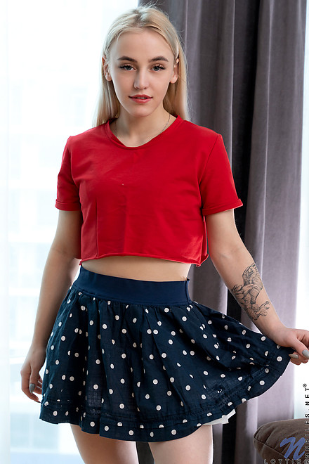 Nubiles Lottie