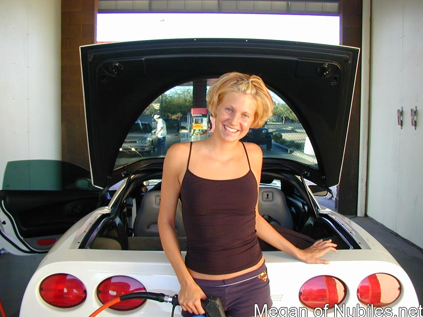 Megan - Gasstation - nubiles XXX - photo #8
