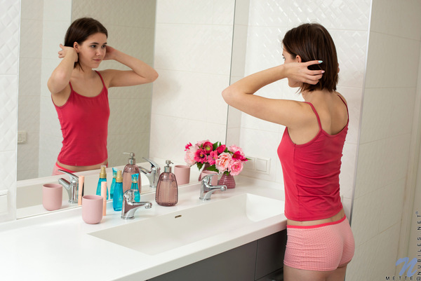 Mette - Solo Teen Masturbation - nubiles XXX - photo #1