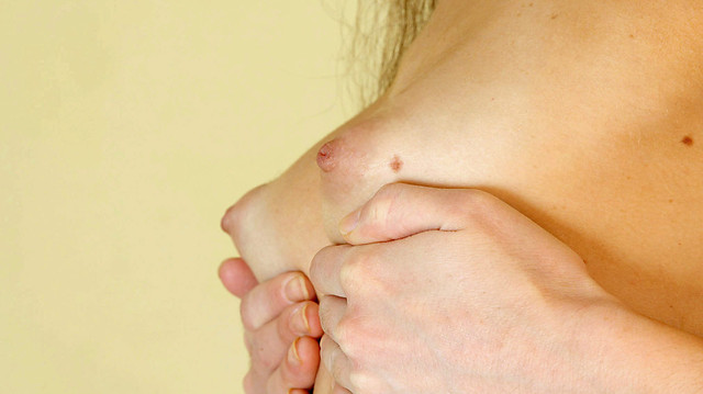 Nubiles Couchfingers XXX video with Rachelle