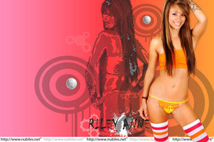 Nubiles Riley Anne XXX photo
