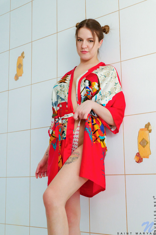 Saint Marya - Kimono Flash - nubiles XXX - photo #1