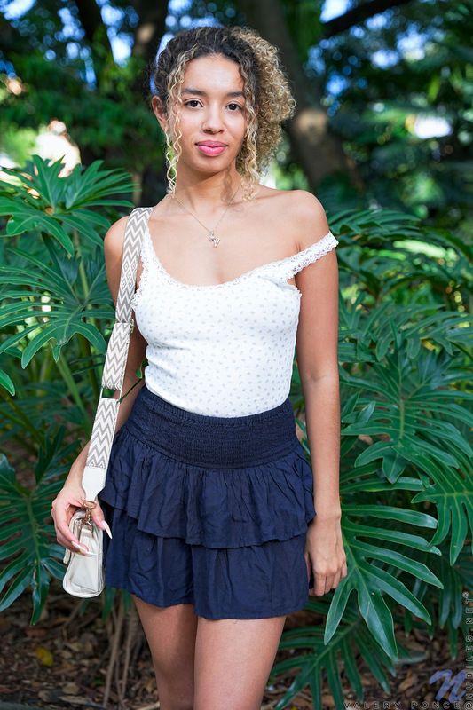 Valery Ponce - Tongue Tease - nubiles XXX - photo #1