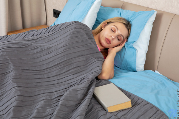 Vanessa Devis - Rise And Shine - nubiles XXX - photo #1