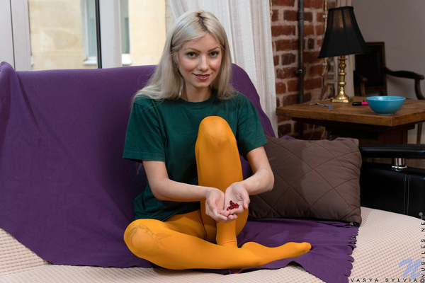 Vasya Sylvia - Sweet And Juicy - nubiles XXX - photo #2
