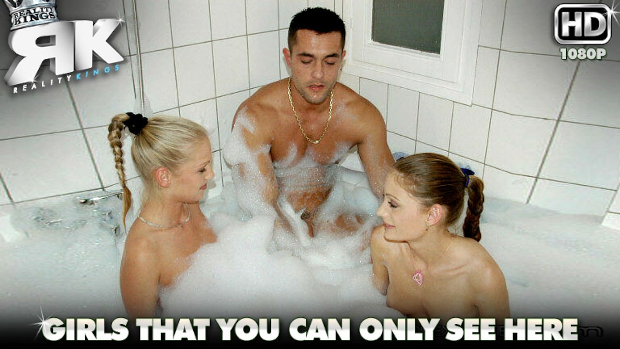 eurosexparties presents splish-splash-bash in episode: Splish Splash Bash
