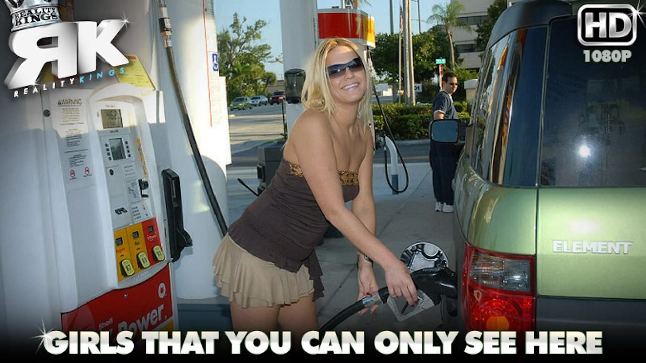 milfhunter presents pump-and-serve in episode: Pump And Serve