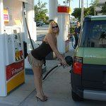 milfhunter.com Pump And Serve photo #00