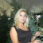 milfhunter.com Naughty Elf photo #00