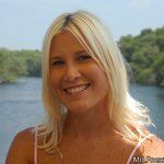 milfnextdoor.com Hooter Munch photo #0