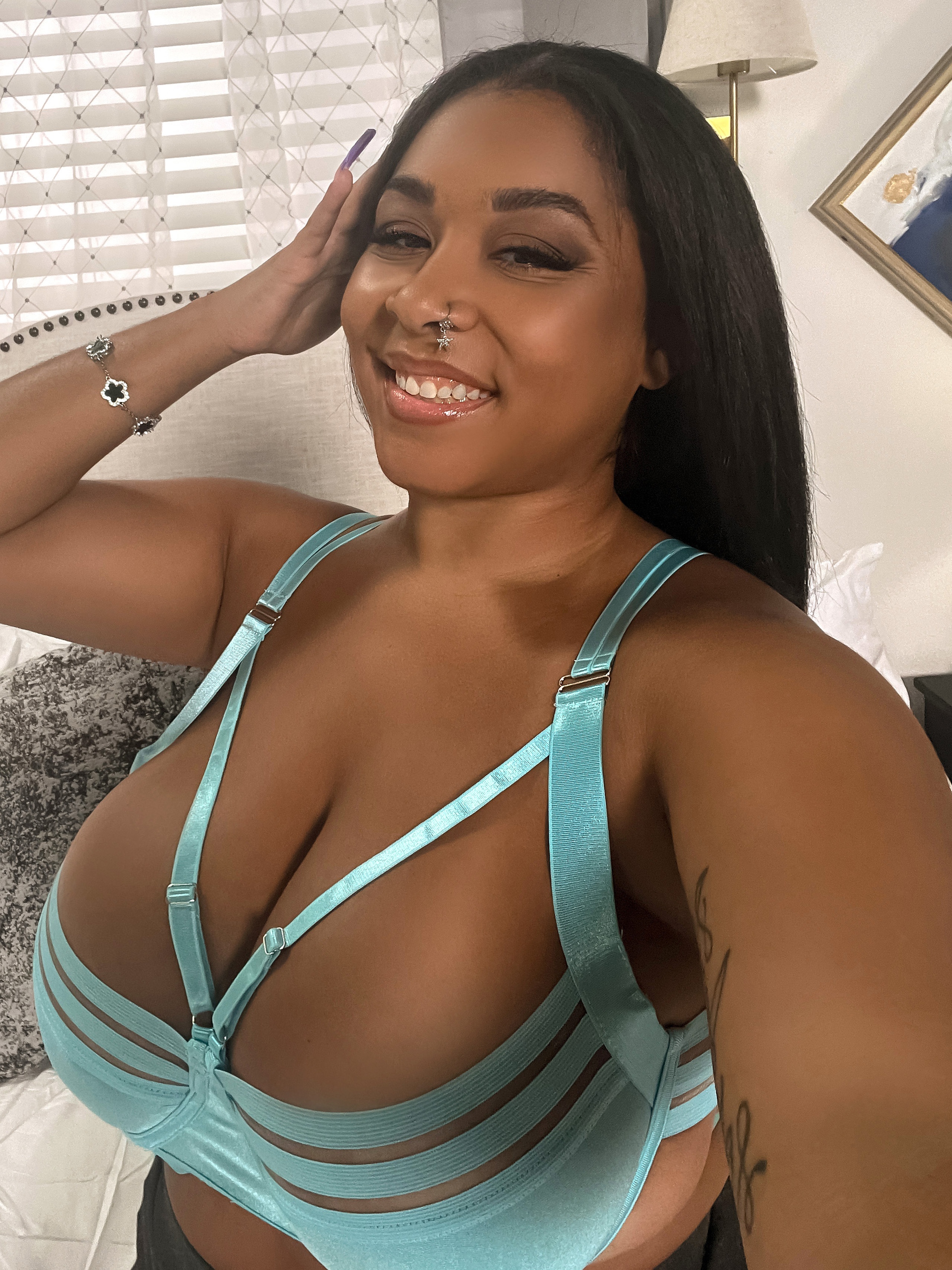 Juliana Dreams Pornstar on RealityKings