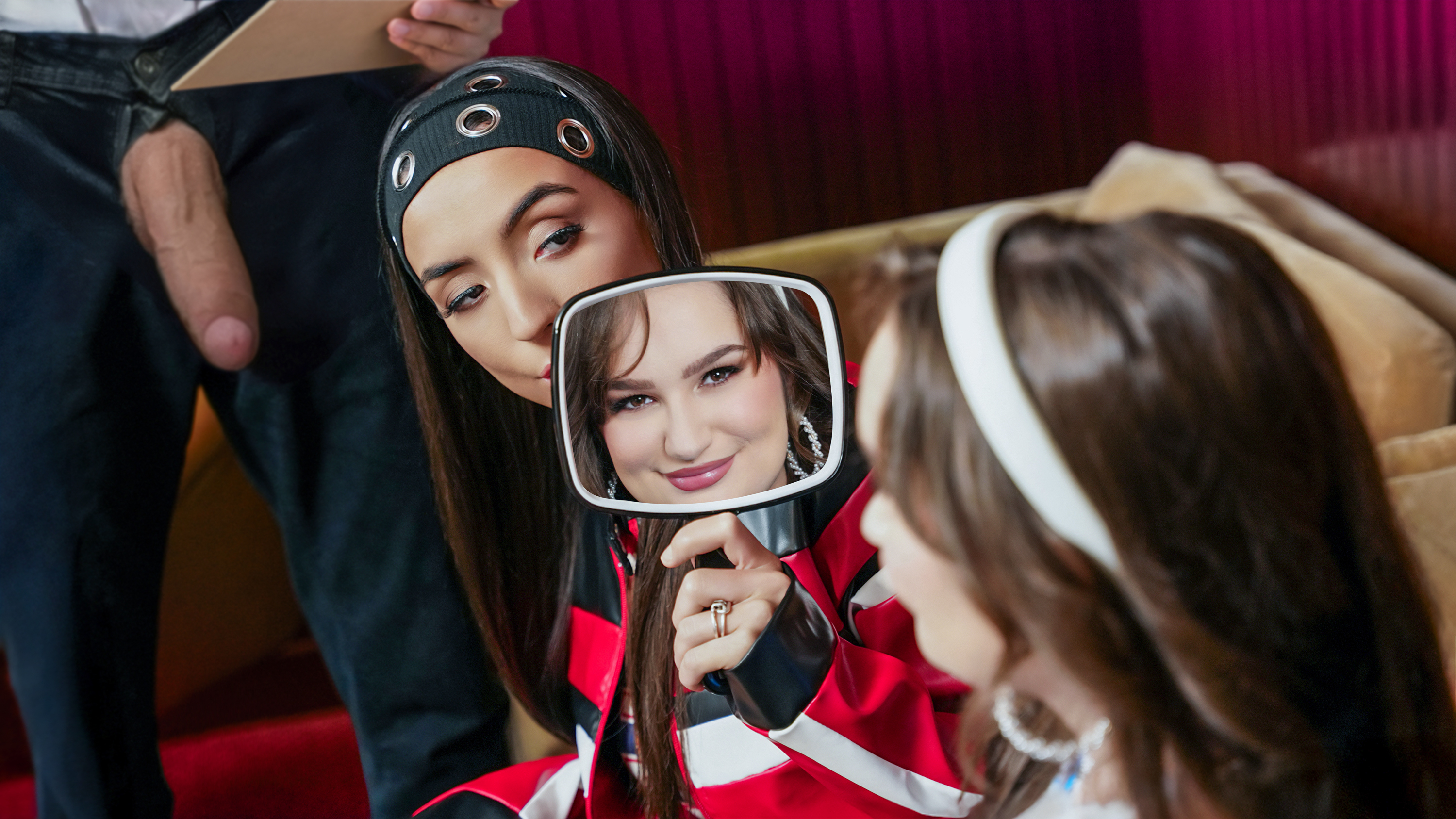 Friends Are Supposed To Share! Therapy Session Goes Wild - pervtherapy